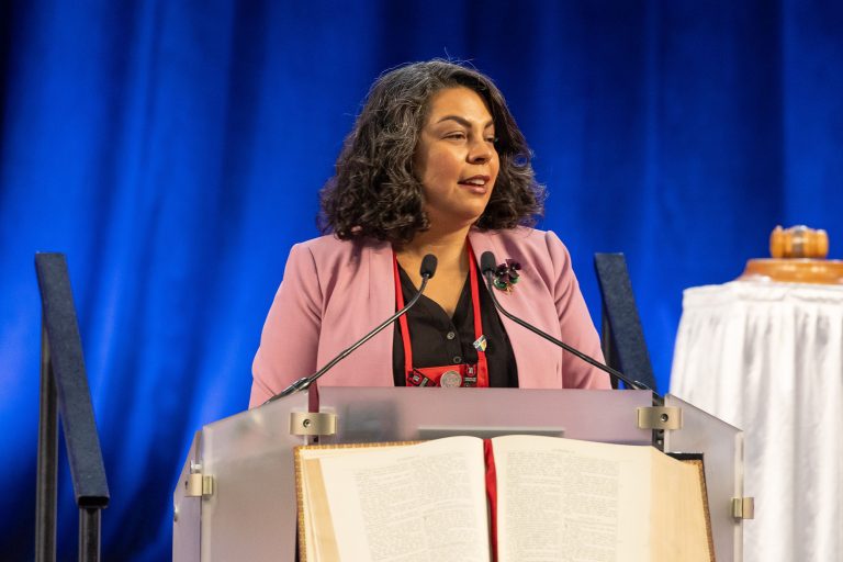 House of Deputies reelects Julia Ayala Harris as president