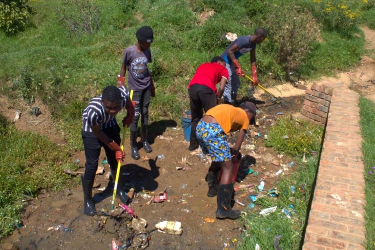 Grant Story: Rejuvenating Rivers: Creating Environmental Change-Makers Among Youth in South Africa (2022 Grant to the Diocese of Grahamstown)